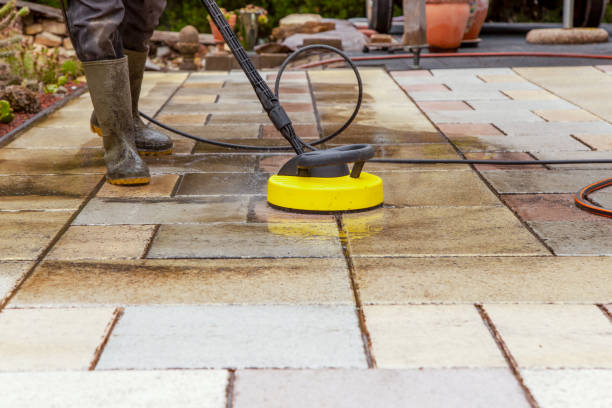 Best Sidewalk and Walkway Cleaning  in Quincy, WA