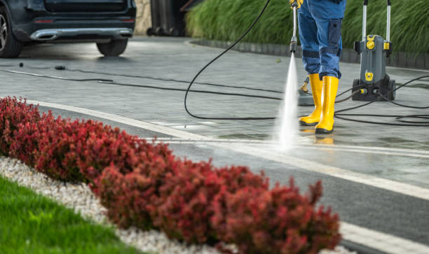 Best Animal Enclosure Cleaning  in Quincy, WA
